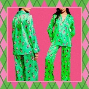 Victoria’s Secret Satin Green Pajamas Adorned With Hot Pink Flowers 🌺 XXL NWOT